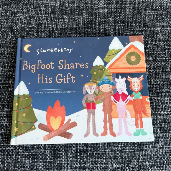 NWT Slumberkins Shine Bright Bigfoot Snuggler and Book - Picture 9 of 13
